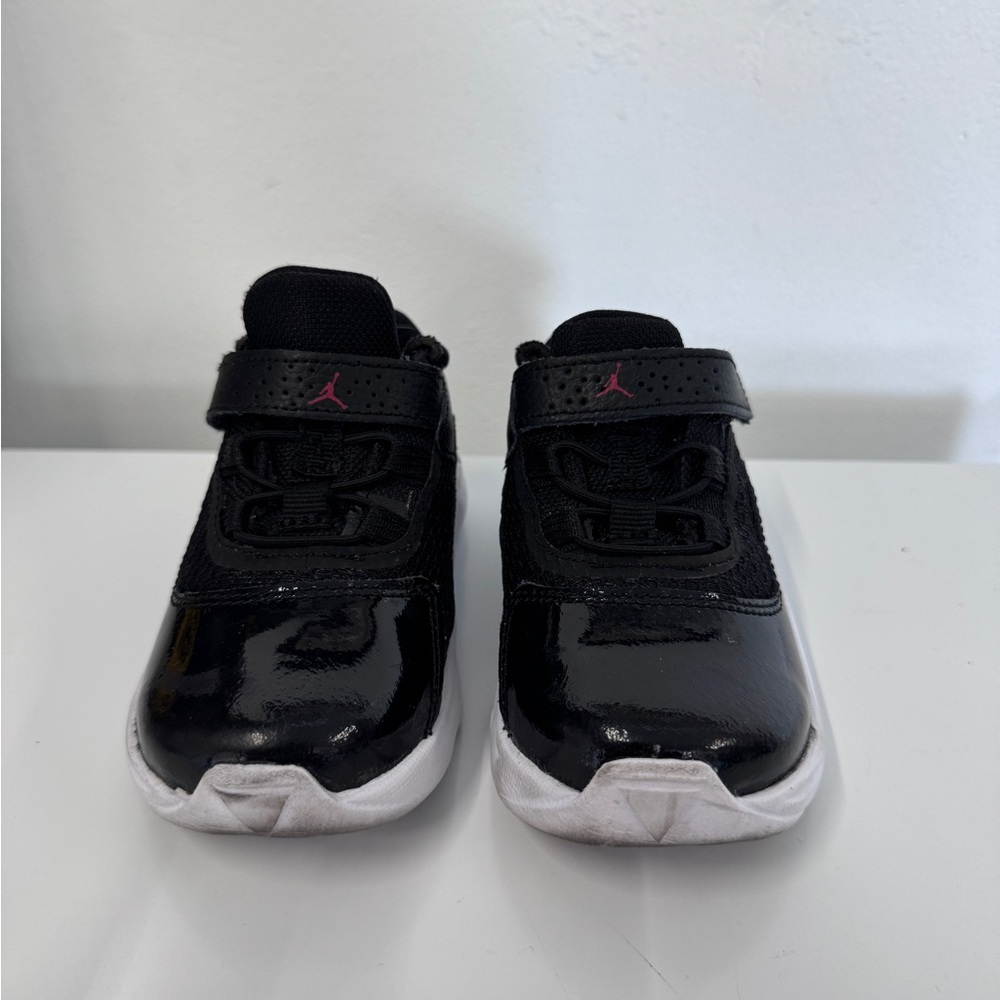 Nike Jordan AJ 11 - size 7